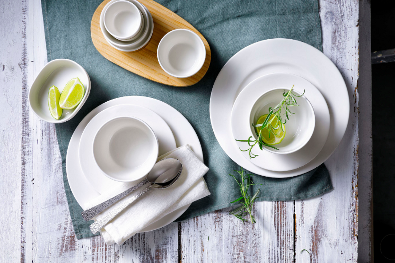 Maastricht Porselein Schaal Lux 052 9.5 cm 30 cl Offwhite