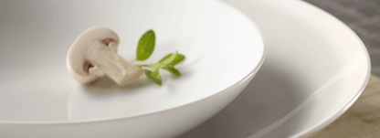 Corby Hall Saturno Coupe Round Plate | Catalog Number: 047 0003 | Dimensions: 12 1/2 in (32 cm)